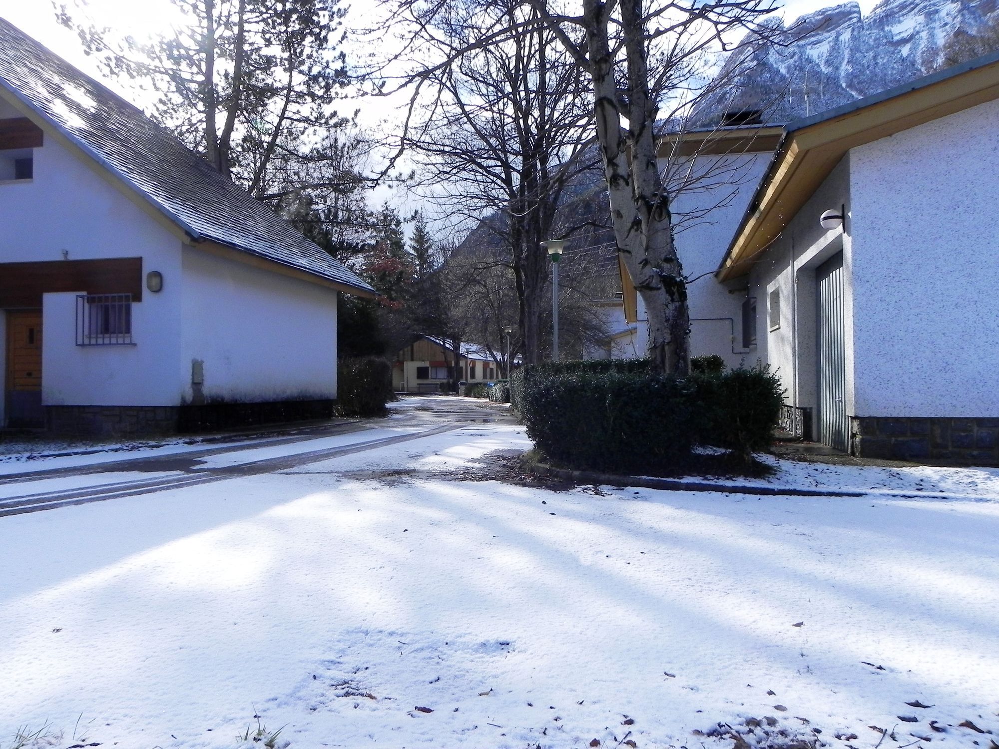 Complejo Bubal Formigal 3000 Appartement Biescas  Buitenkant foto